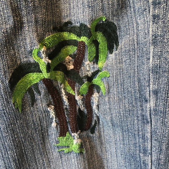 Clash Embroidered low-rise flare jeans size 7 - Picture 4 of 8